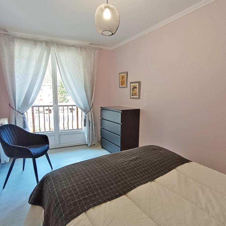 Chez Céleste, Luchon centre, T2 bis, 4 personnes - Appartement 1 Chambre - 22