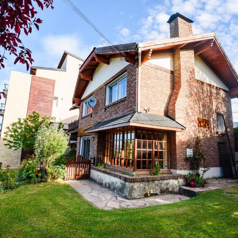 Casa inmejorable ubicacion - Three-Bedroom House - 32