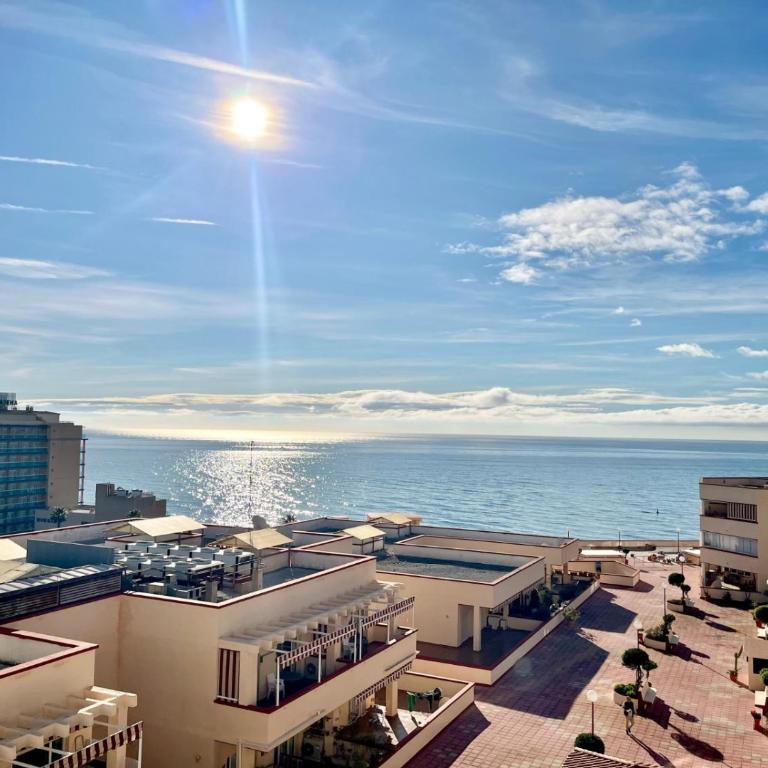 Sea View Penthouse in Benalmádena - One-Bedroom Apartment - 1