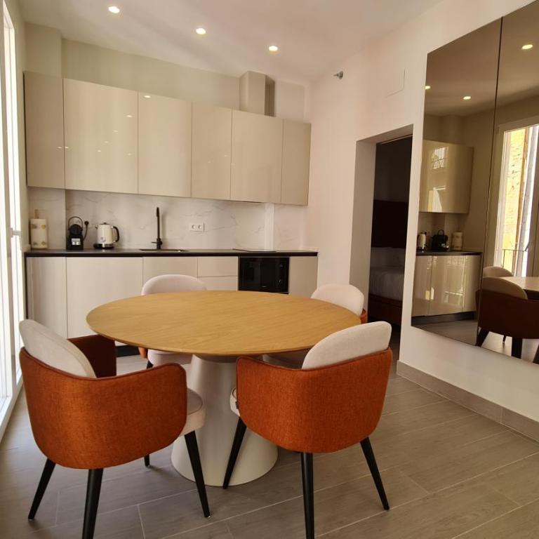 Navas 201 Elegant Suite - Deluxe Apartment - 15