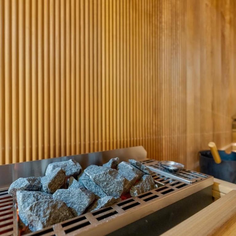 Blue Lux - One-Bedroom Apartment - 3