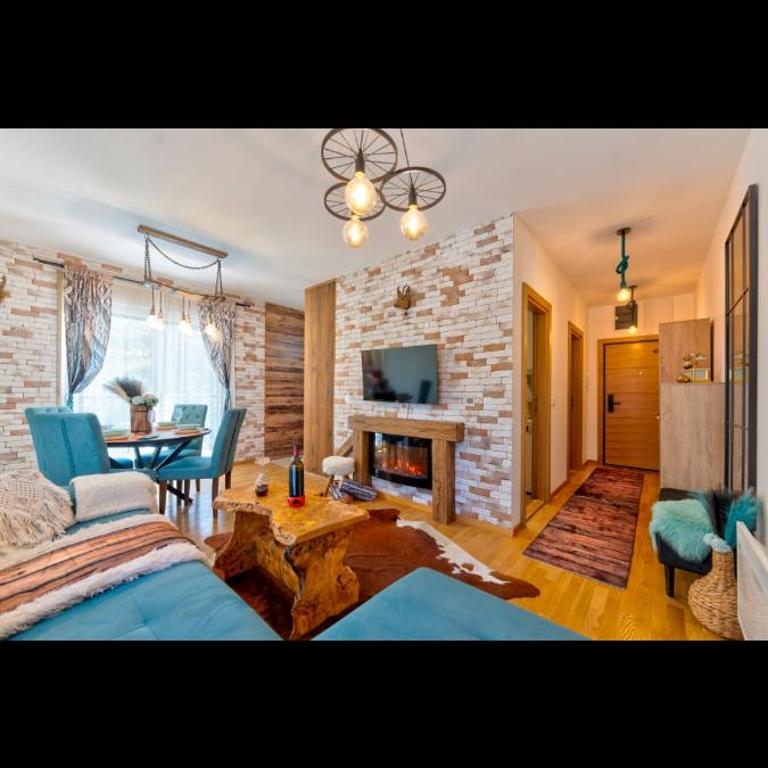 Blue Lux - One-Bedroom Apartment - 1