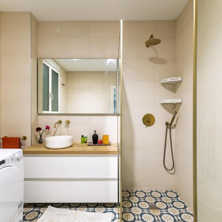 Casa Familiar 9 Pax, Smart TV, Centro, Playa, Café, AC - Three-Bedroom House - 16