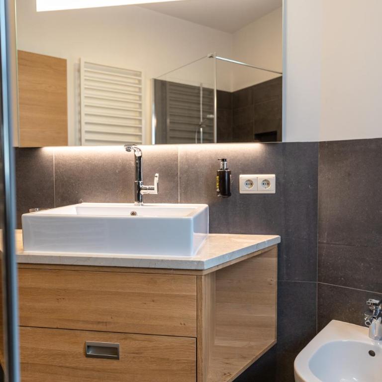 Der Unterwirt Guesthouse - Pool & JRE Restaurant - Junior Suite con Sauna - 5