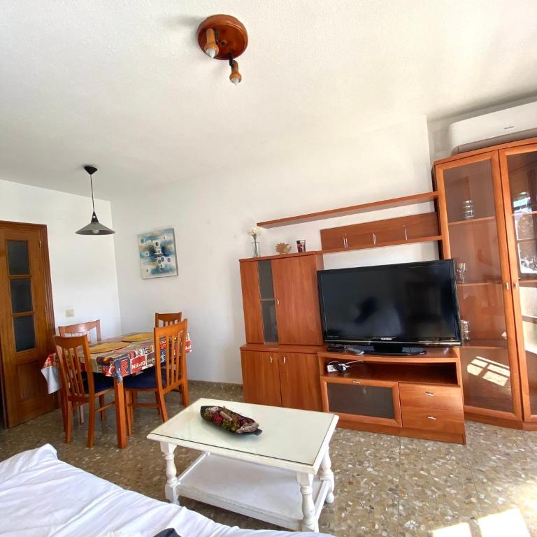 Alojamiento junto al centro de Málaga by MO - Two-Bedroom Apartment - 14