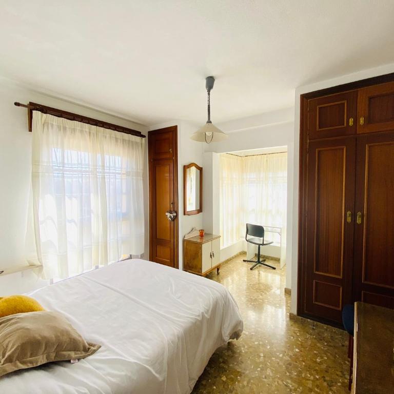 Alojamiento junto al centro de Málaga by MO - Two-Bedroom Apartment - 15