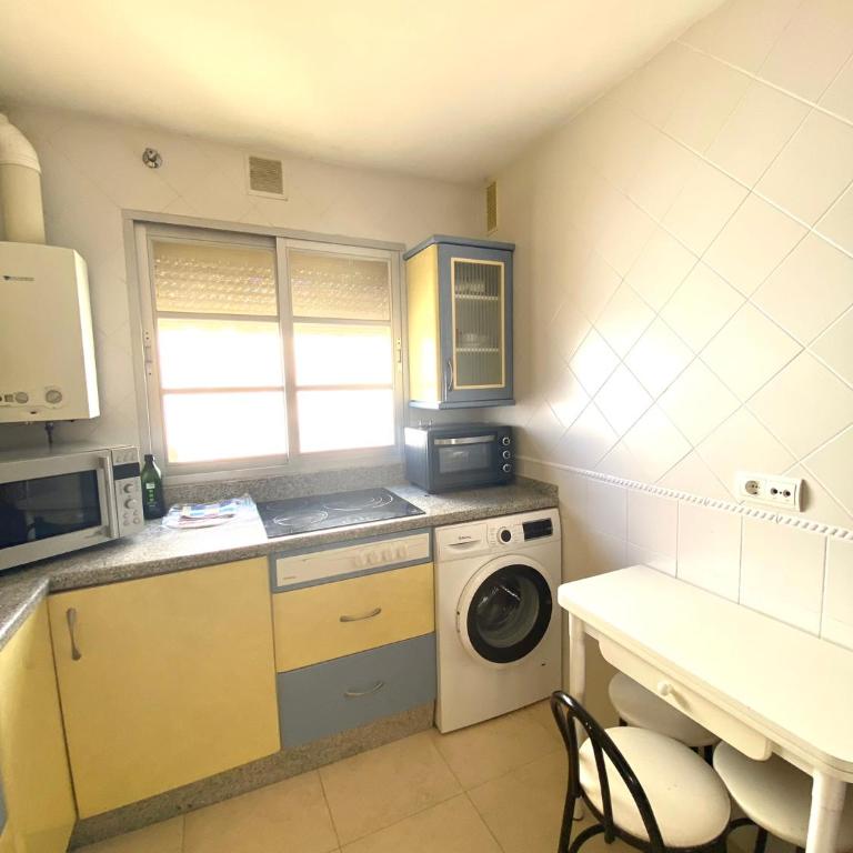 Alojamiento junto al centro de Málaga by MO - Two-Bedroom Apartment - 21
