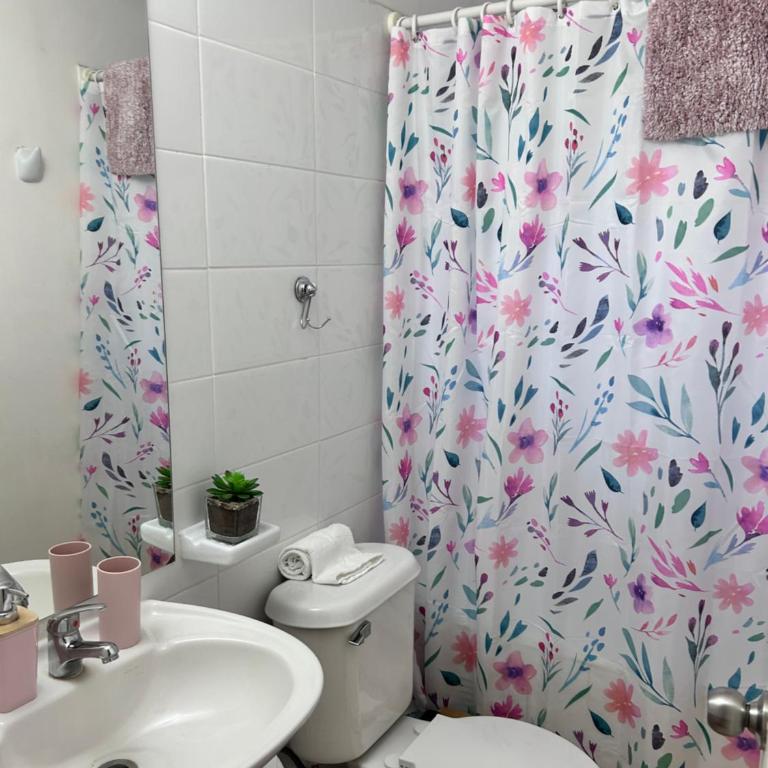 Casa sector residencial 3 dormitorios - Three-Bedroom House - 11