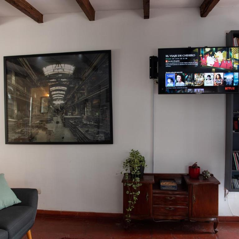 The film House - One-Bedroom Apartment - 11