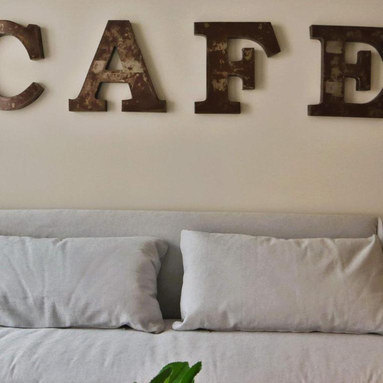 HOM I Depto en Calle Serrano Metro Parque Almagro - Apartamento - 24