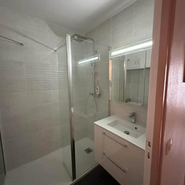 Appartement lumineux, 2 min de la mer - Appartamento con 1 Camera da Letto - 4