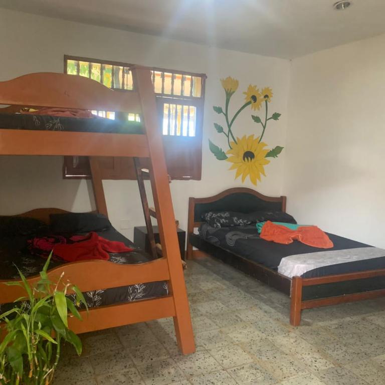Faera Hostel - Habitación Familiar - 1
