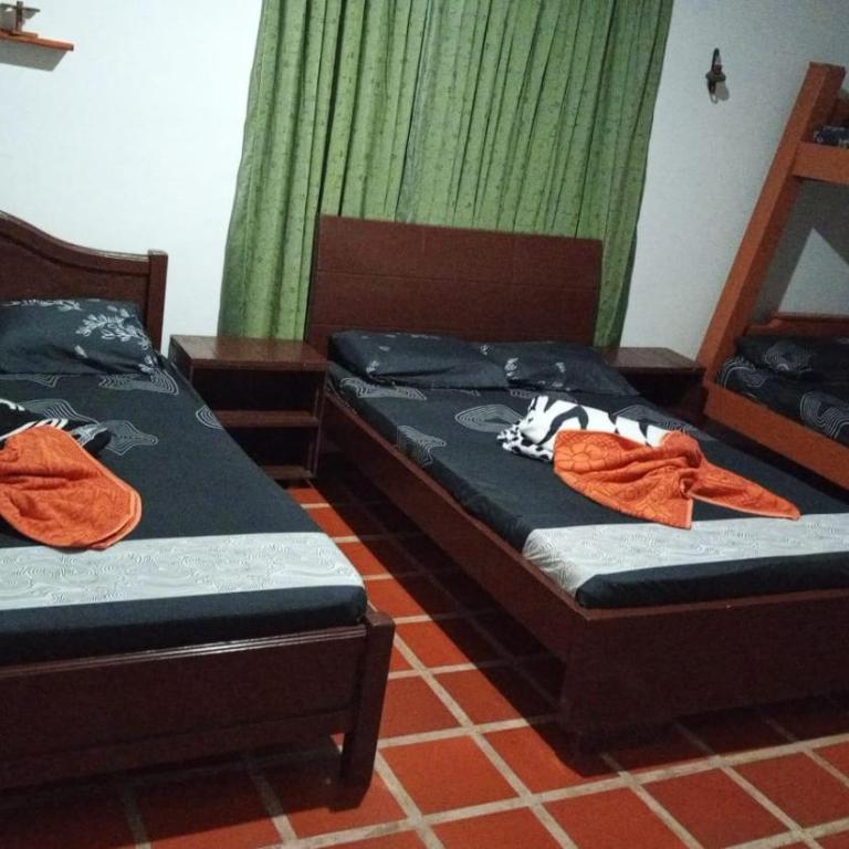 Faera Hostel - Habitación Compartida Mixta - 1