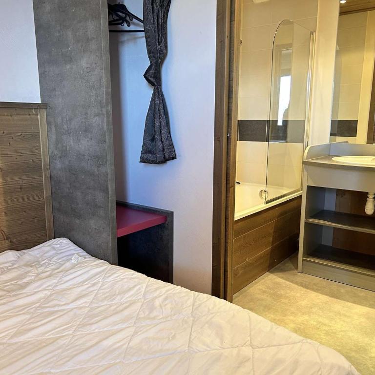 Appartement 5 Pièces Cabine, 8 Couchages, Proche Pistes, Piscine, Sauna à Risoul 1850 - FR-1-330-589 - Appartement - 9