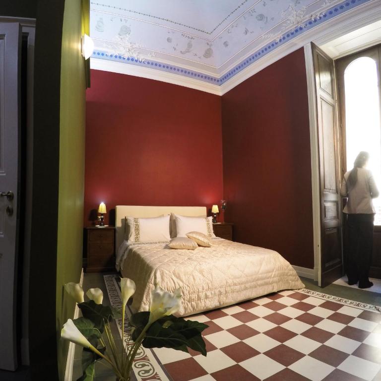 Art Fashion House Luxury Rooms - Deluxe Double Room with Balcony - 9