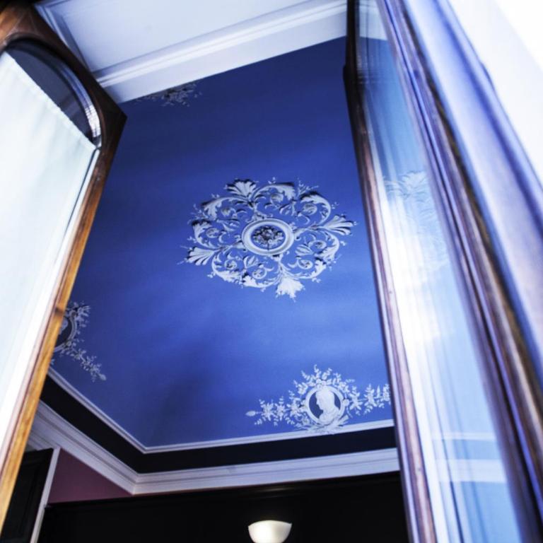 Art Fashion House Luxury Rooms - Suite with Balcony - 2