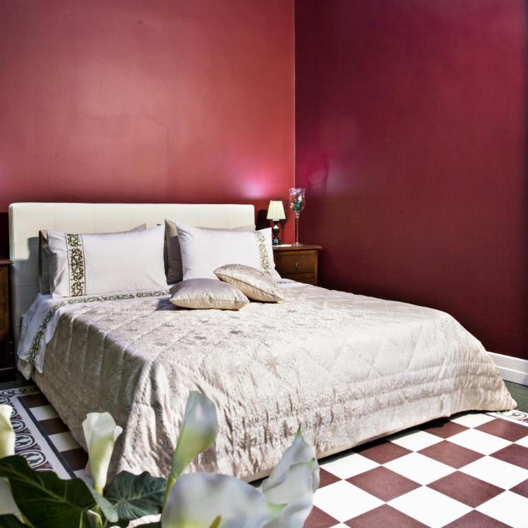 Art Fashion House Luxury Rooms - Deluxe Double Room with Balcony - 2
