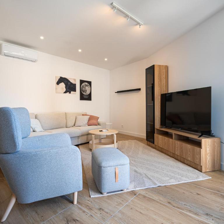 Barber Apartment - Apartman sa 2 Spavaće Sobe, Terasom i Pogledom na More - 3