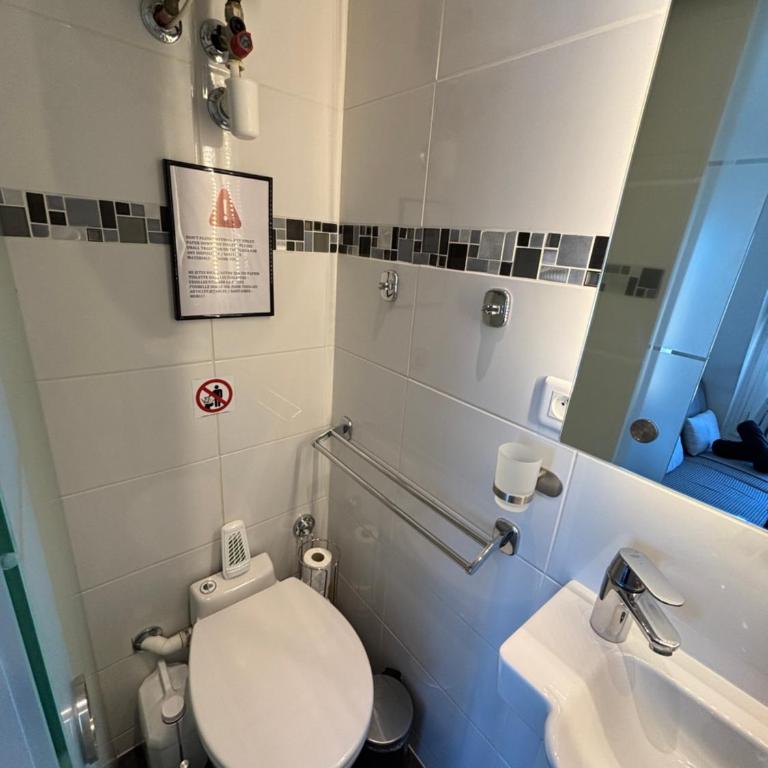 Paris 17ème - STUDIO compact 10m2 -110 sqf - coeur BATIGNOLLES - ideal SOLO traveler - Studio - 16