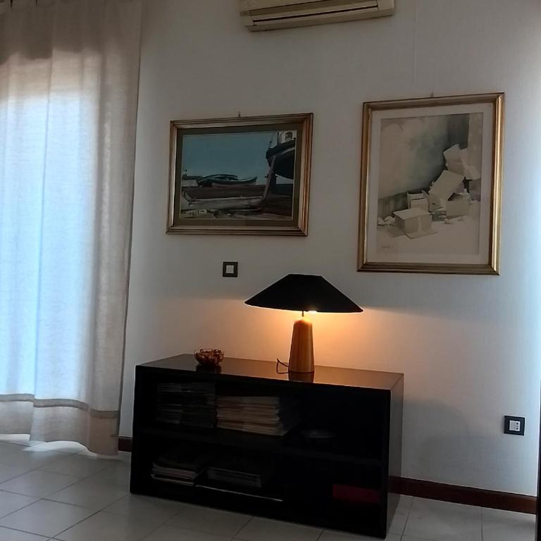 Appartamento panoramico Cagliari, I TRE GRILLI, centro - Three-Bedroom Apartment - 4