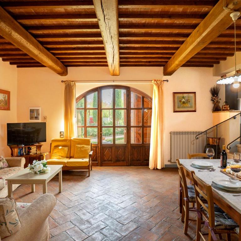 San Galgano, Pool and Lake View - Two-Bedroom Apartment - 18
