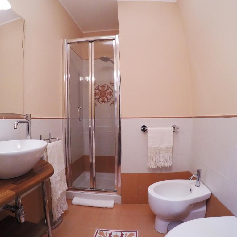 Art Fashion House Luxury Rooms - Suite with Balcony - 14