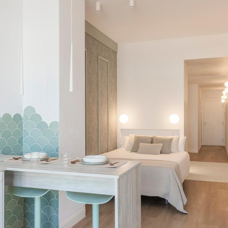 Exclusive beachfront apartment - One-Bedroom Apartment - 4