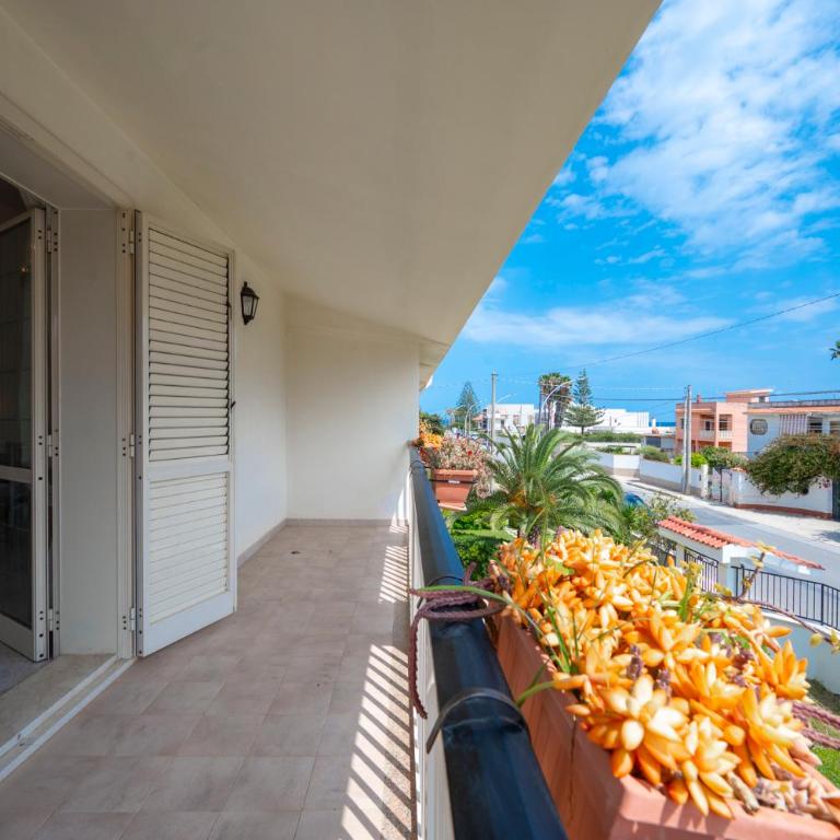 Elvira Apartment Vista Mare - SiciliaVacanza - Appartamento con 2 Camere da Letto - 56