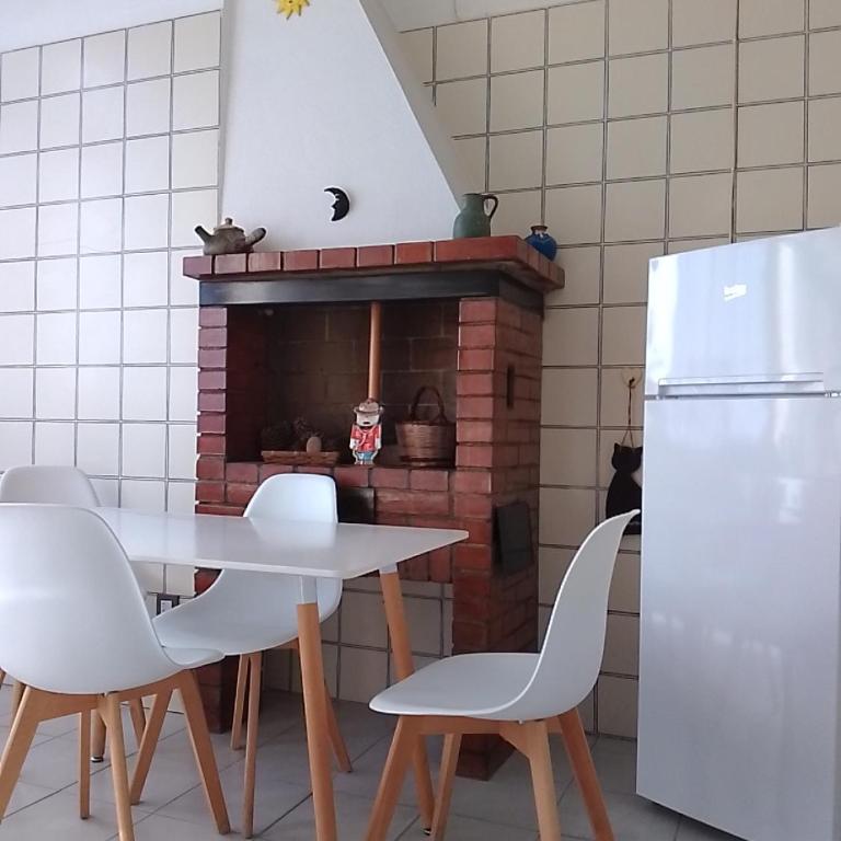 Appartamento panoramico Cagliari, I TRE GRILLI, centro - Three-Bedroom Apartment - 23