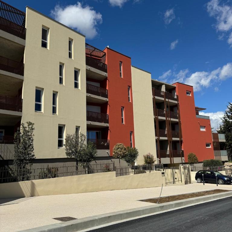 Appartement cozy proche du centre Terrasse,Parking - Appartement 1 Chambre - 13