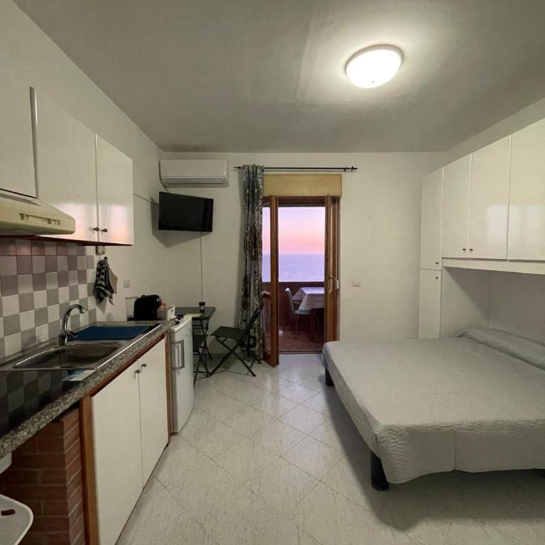 BlancheMarie - One-Bedroom Apartment - 7