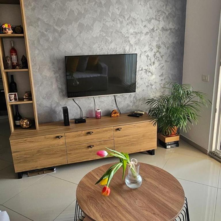 Luda kuća - One-Bedroom Apartment - 2