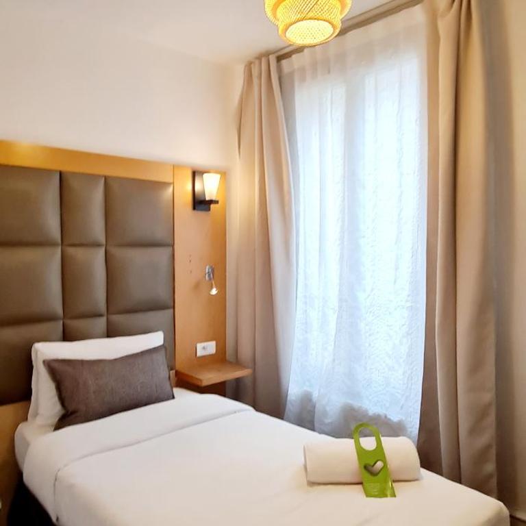 Hotel de France 18 - Chambre Simple avec Salle de Bains Privative - 1