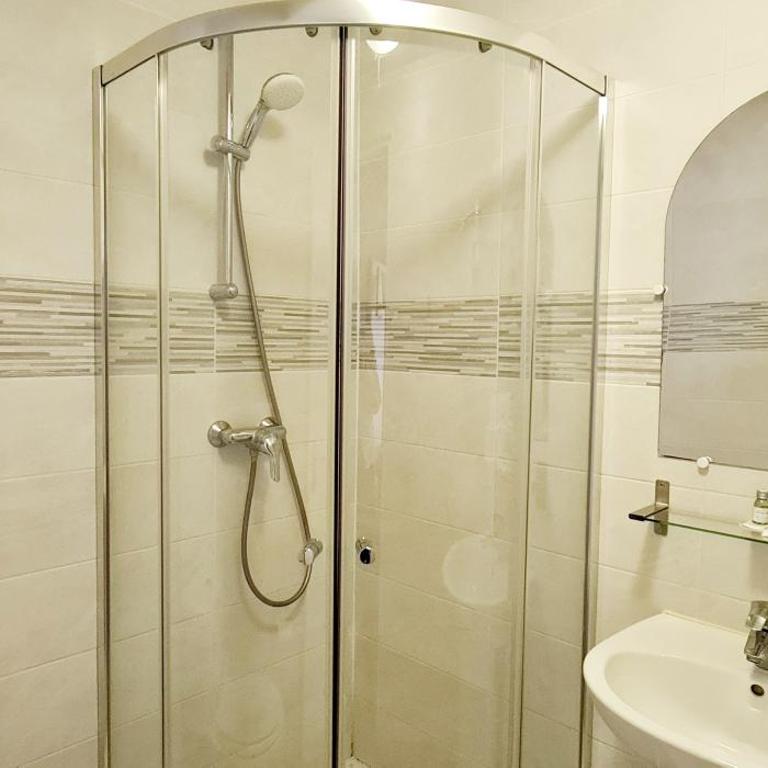 Hotel de France 18 - Chambre Double - 5