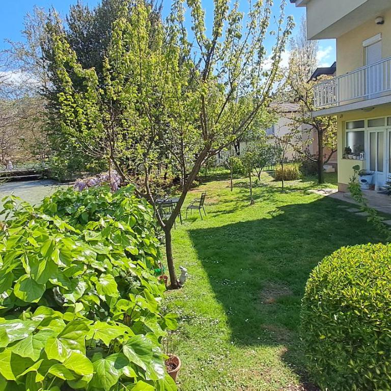 Villa Tamara with garden and river view - free private parking & garage - Apartment - Ground Floor - 11