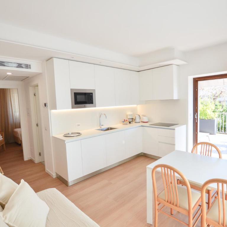Villa Phoenix - Lake Apartments - Appartamento con 2 Camere da Letto e Terrazza - 4