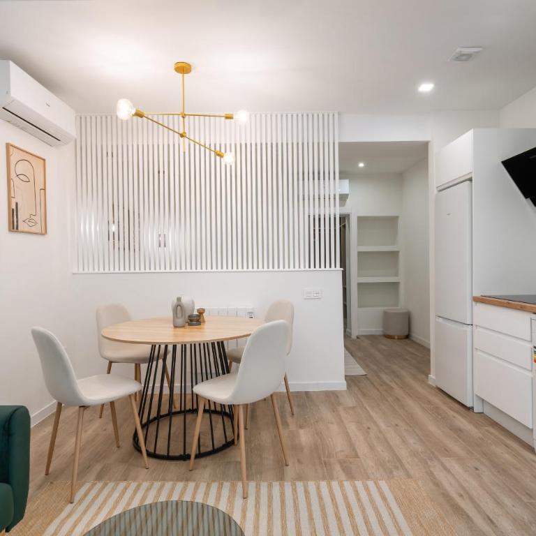 apartamentos business reformados ALQUILER TEMPORAL - Standard Apartment - 4