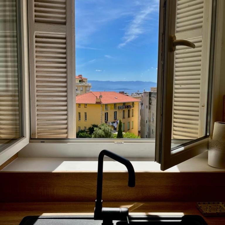 Charmant appartement 50 m Plage - Appartement 2 Chambres - 5