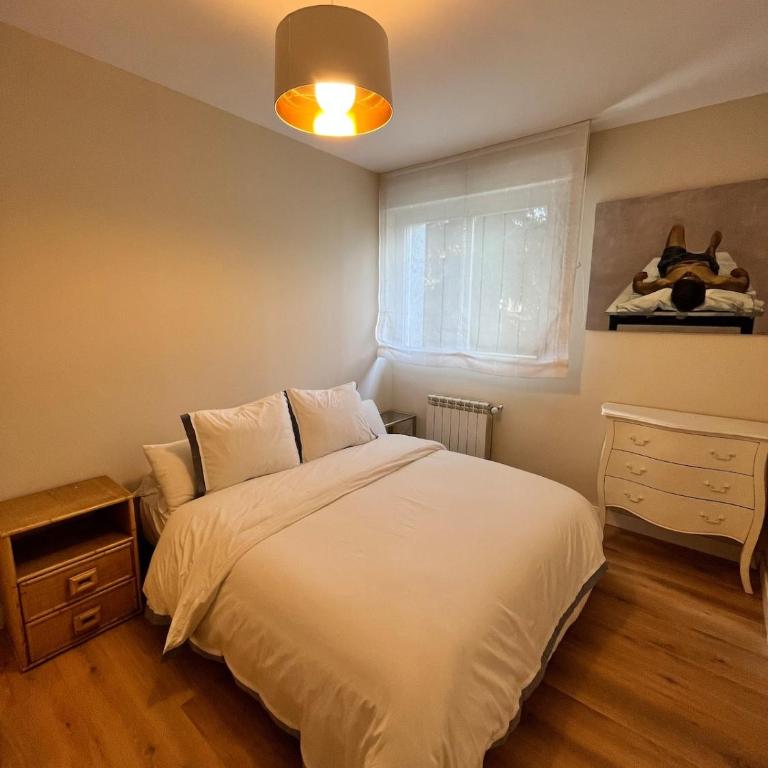 Casa Elso Pamplona - Apartamento de 3 dormitorios con balcón - 16