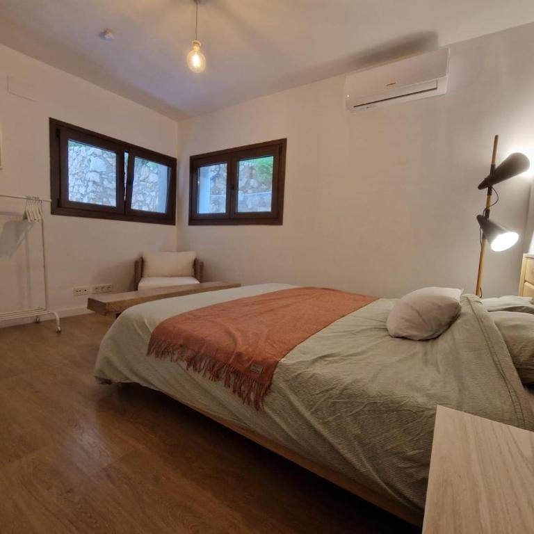 Habitación doble con baño grande privado en piso compartido - Apartamento de 1 dormitorio - 30