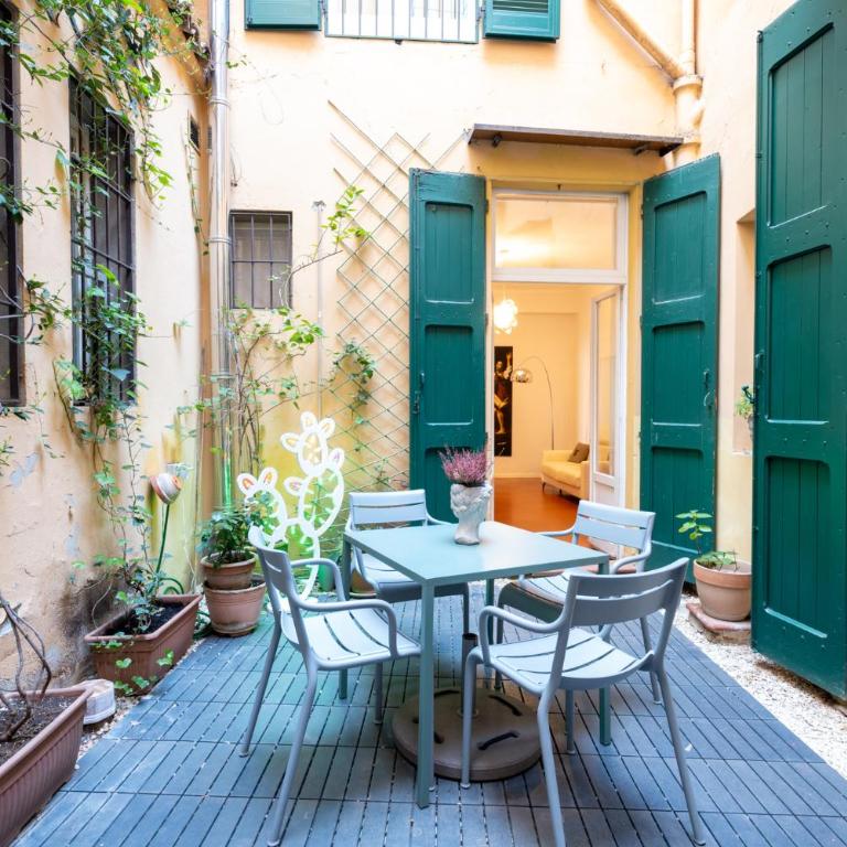 Aldrovandi suite and rooms with private garden - Camera King Superior - 4