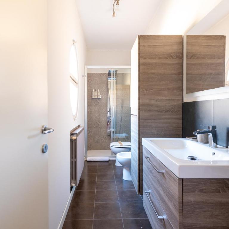 Aldrovandi suite and rooms with private garden - Camera King Standard - 18