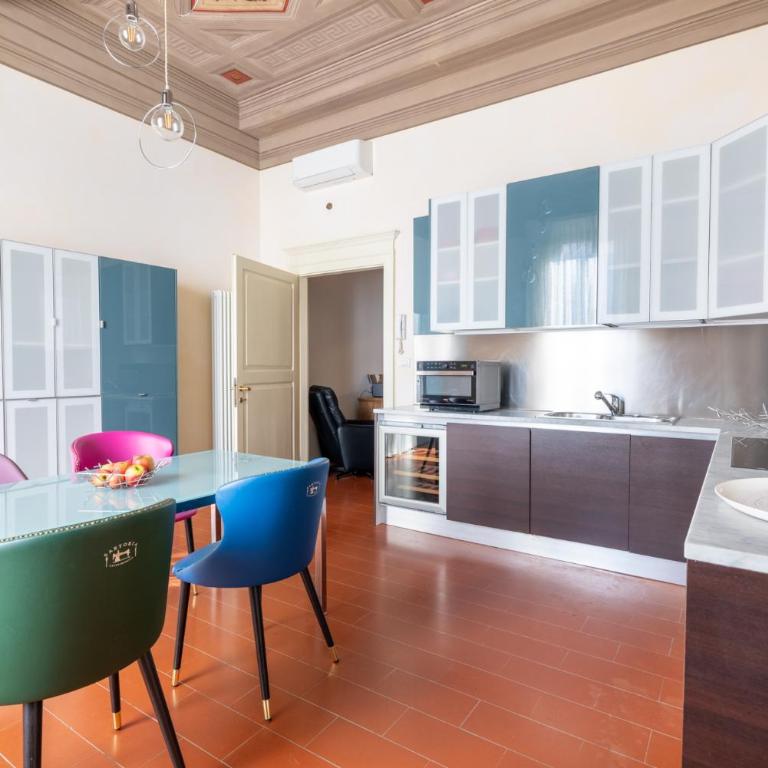 Aldrovandi suite and rooms with private garden - Camera King Superior - 27