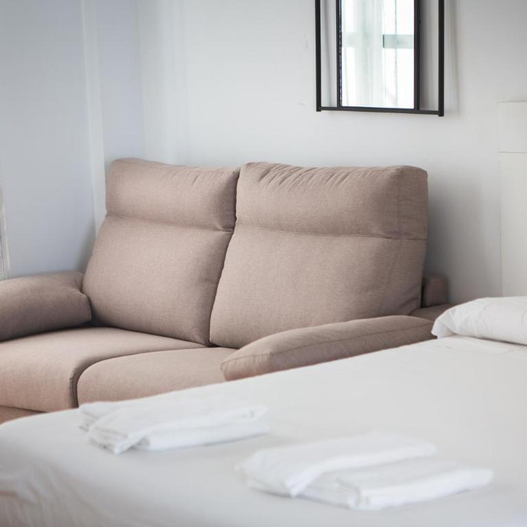 Apartamentos Centro Cordoba by MiRa - Studio with Balcony - 19