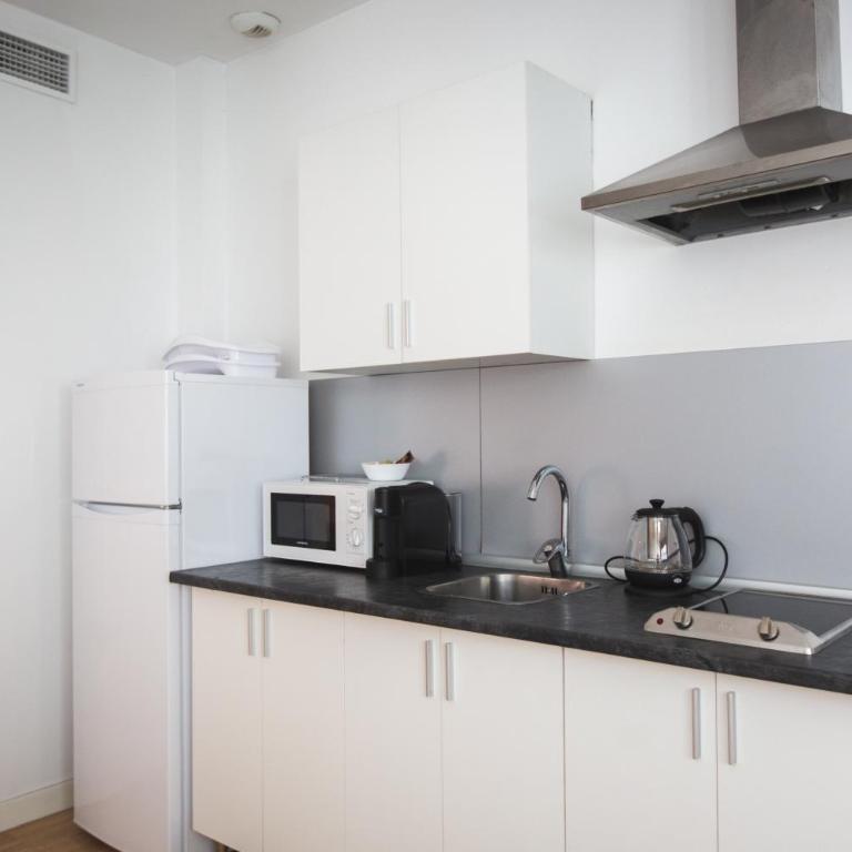 Apartamentos Centro Cordoba by MiRa - Studio - Ground Floor with Patio - 3