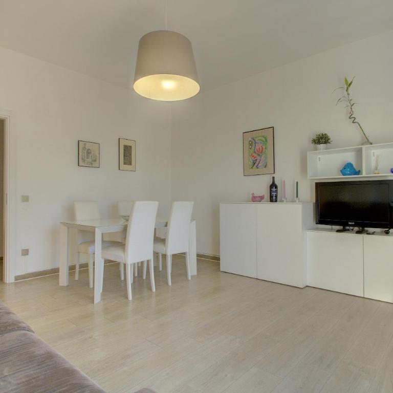 Sunlit-Balcony - Appartamento con 2 Camere da Letto - 6