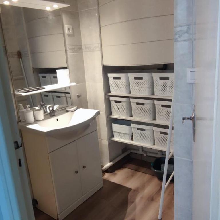 Appartement Type F2 climatise entre plage et port - Appartamento con 1 Camera da Letto - 10