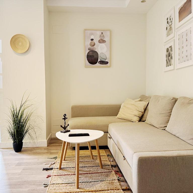 Llanes Suites - Deluxe One-Bedroom Apartment with Harbor View - 32