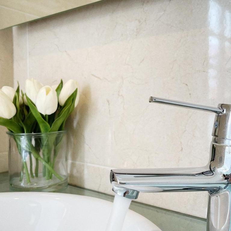 Llanes Suites - Deluxe One-Bedroom Apartment with Harbor View - 30