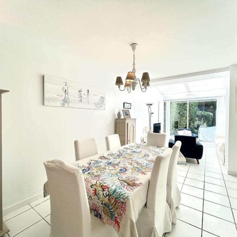 Villa Bauloise 5 pièces, 8 couchages, proche marché, plage, jardin, parking, BBQ - FR-1-245-131 - Holiday Home (8 Adults) - 6